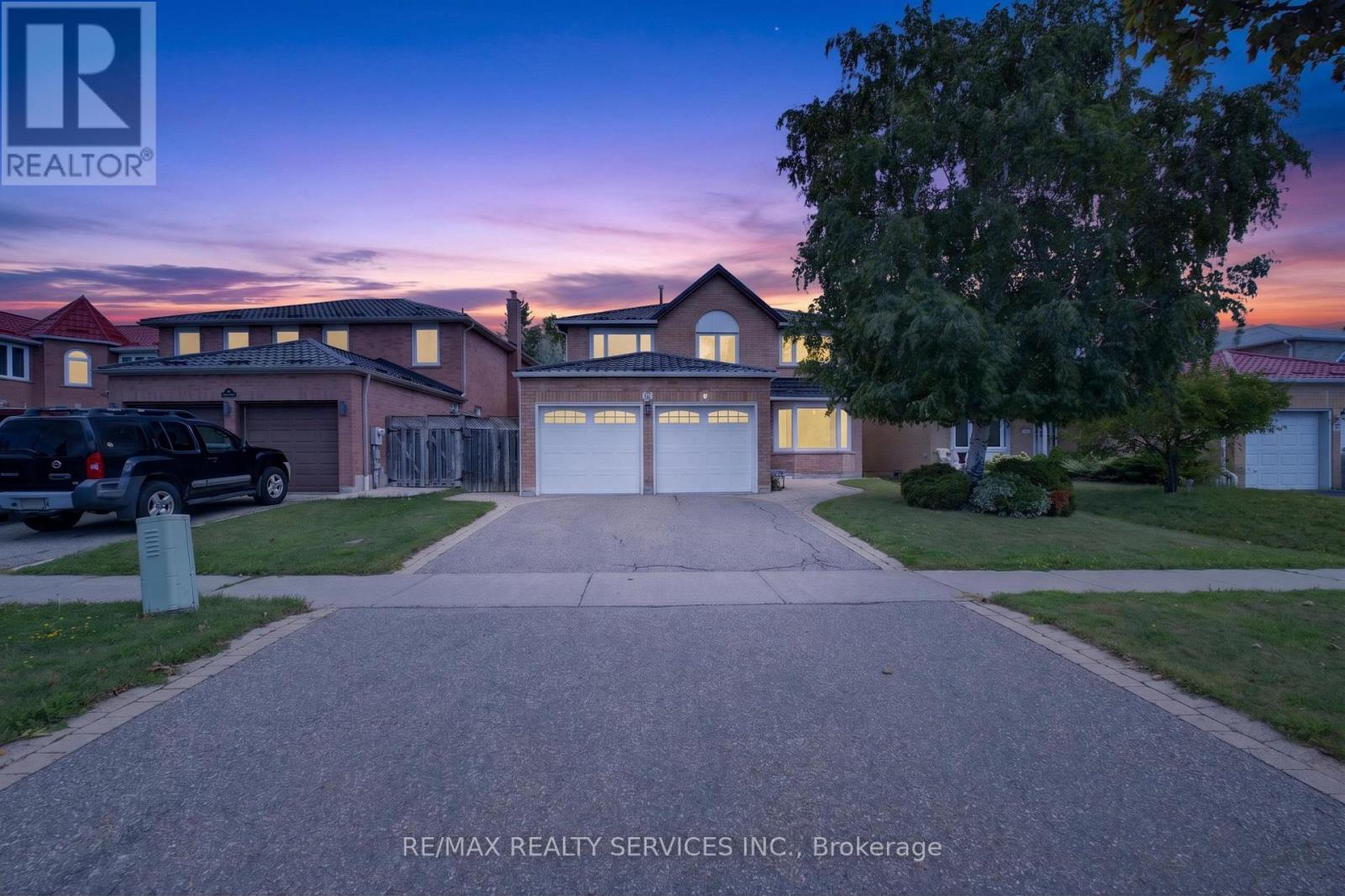 30 Nasmith Street, Brampton, Ontario  L6S 4Z2 - Photo 2 - W13724190
