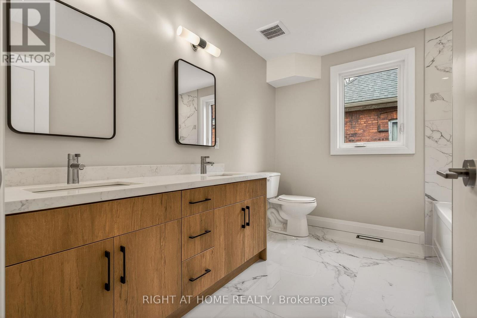 279 Hess Street S, Hamilton, Ontario  L8P 3P6 - Photo 25 - X13516588
