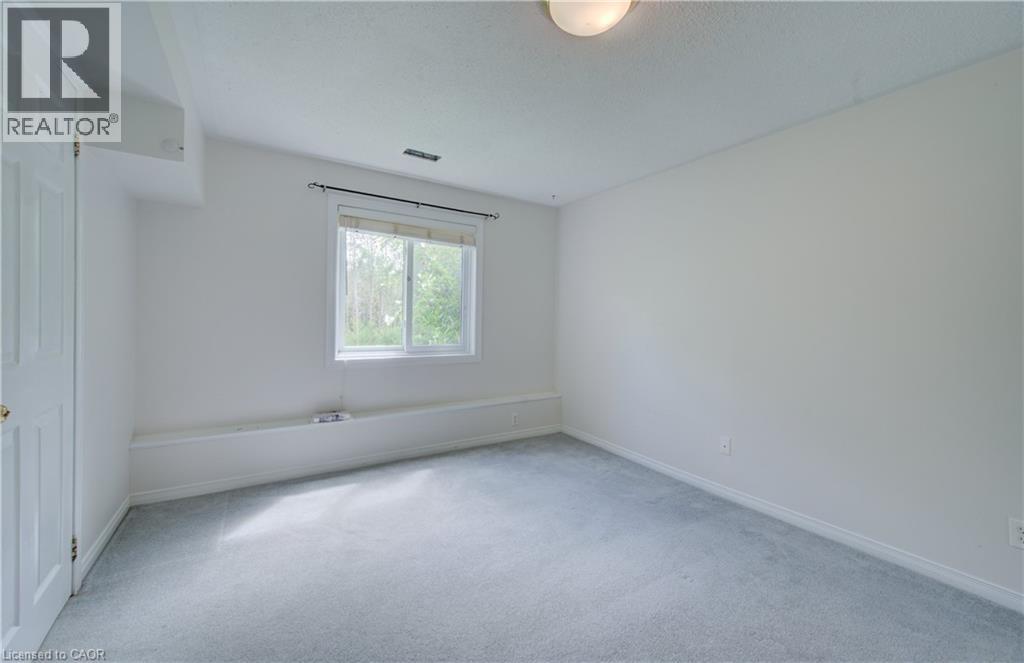 25 Idle Ridge Court, Kitchener, Ontario  N2A 3W3 - Photo 16 - 40857942