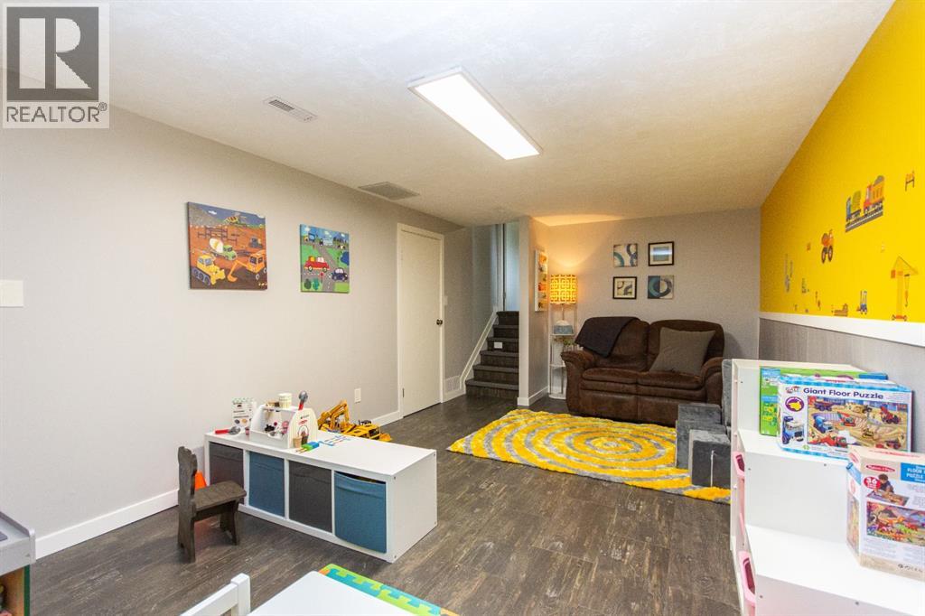 98 Baird Street, Red Deer, Alberta  T4R 1H4 - Photo 22 - A2340648