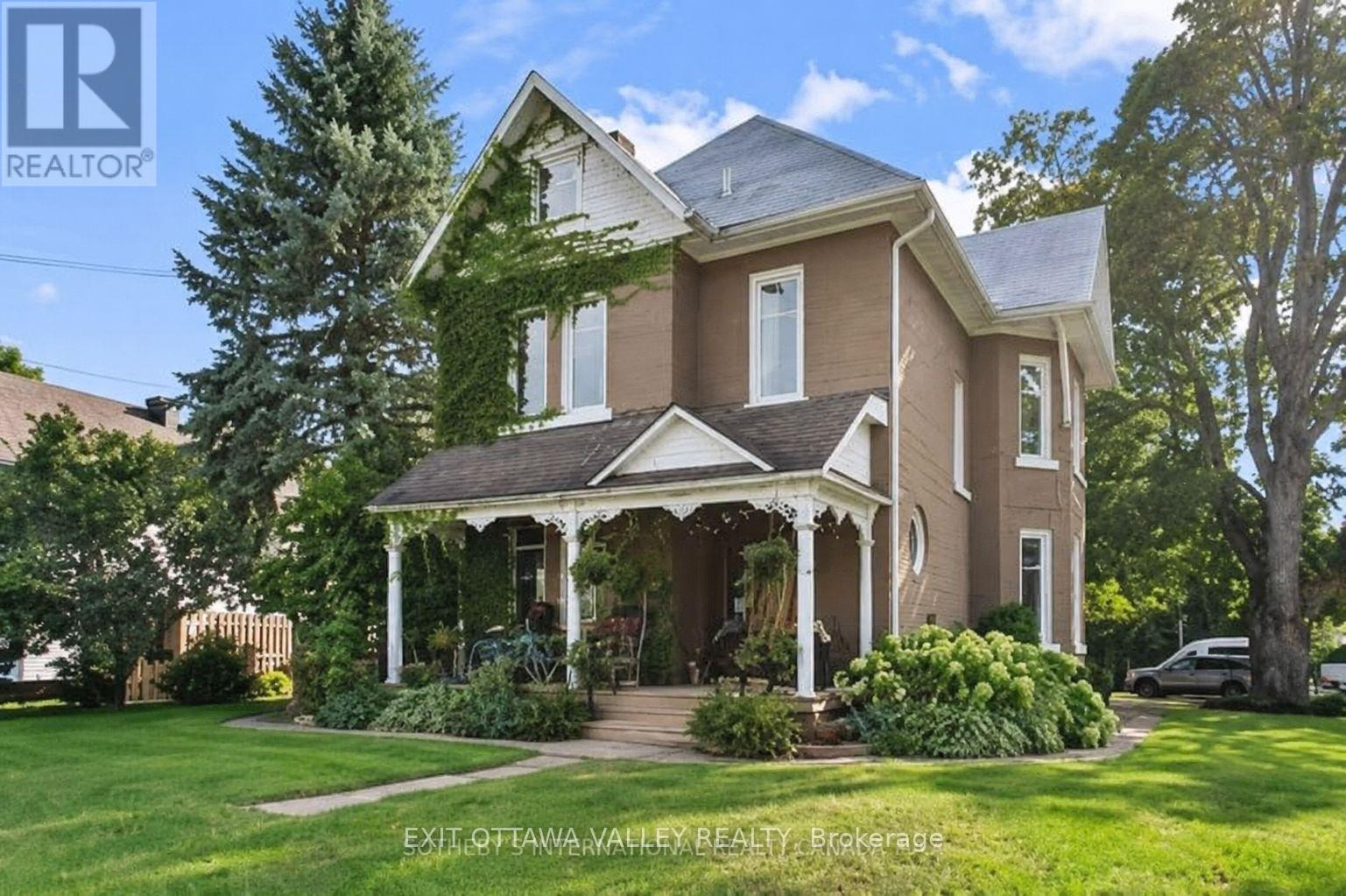 1739 BEACHBURG ROAD, Whitewater Region, Ontario