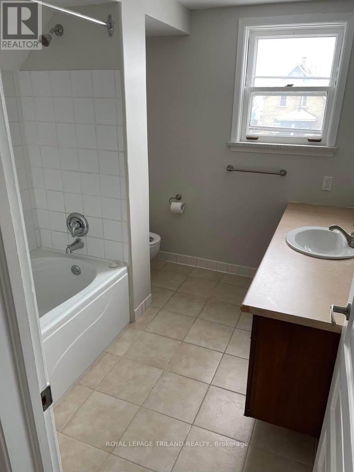 2 - 23.5 Chestnut Street, St. Thomas, Ontario  N5R 2A8 - Photo 6 - X13724200