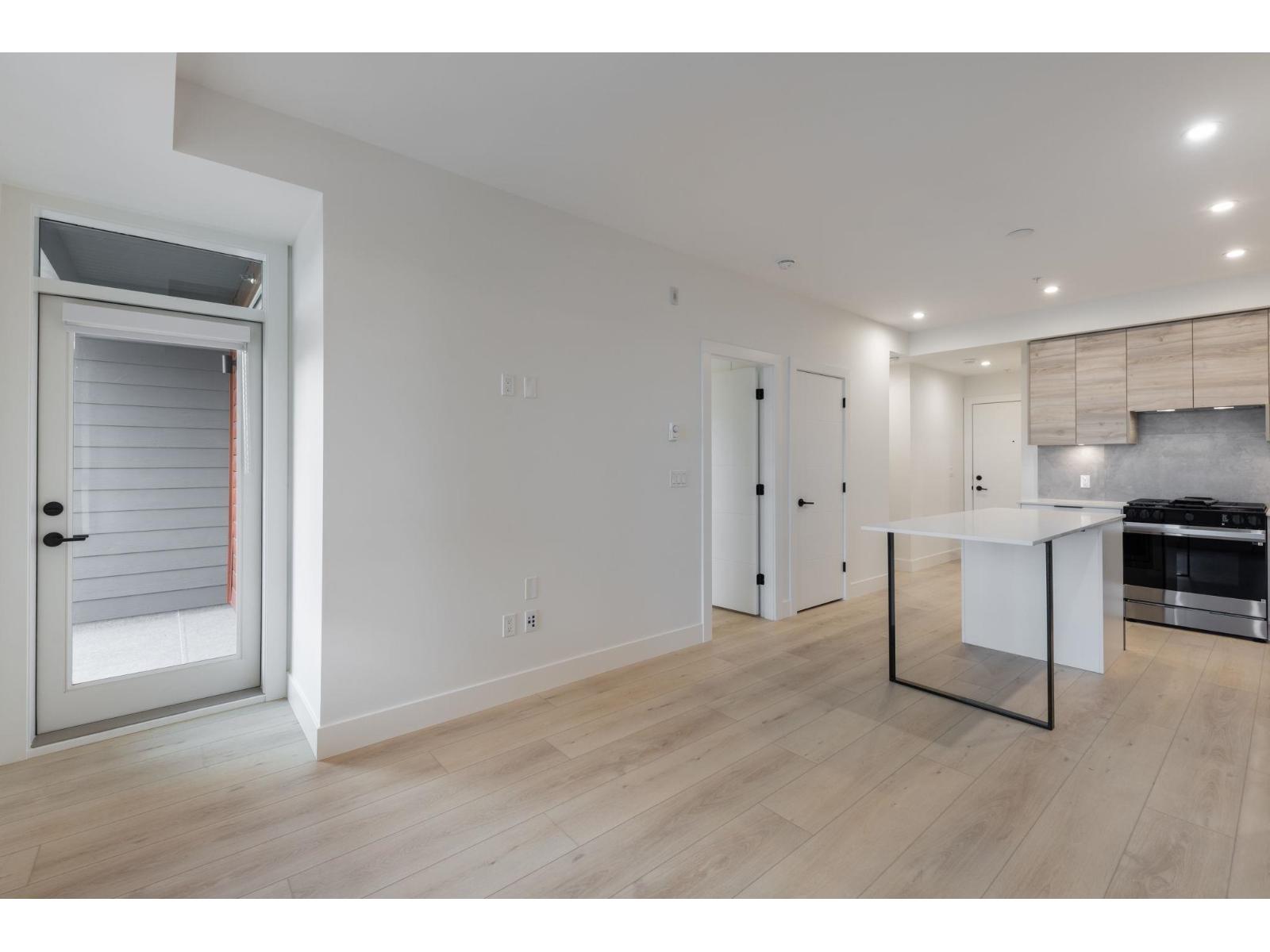 612 30494 Cardinal Avenue, Abbotsford, British Columbia  V2V 4J1 - Photo 4 - R3146237
