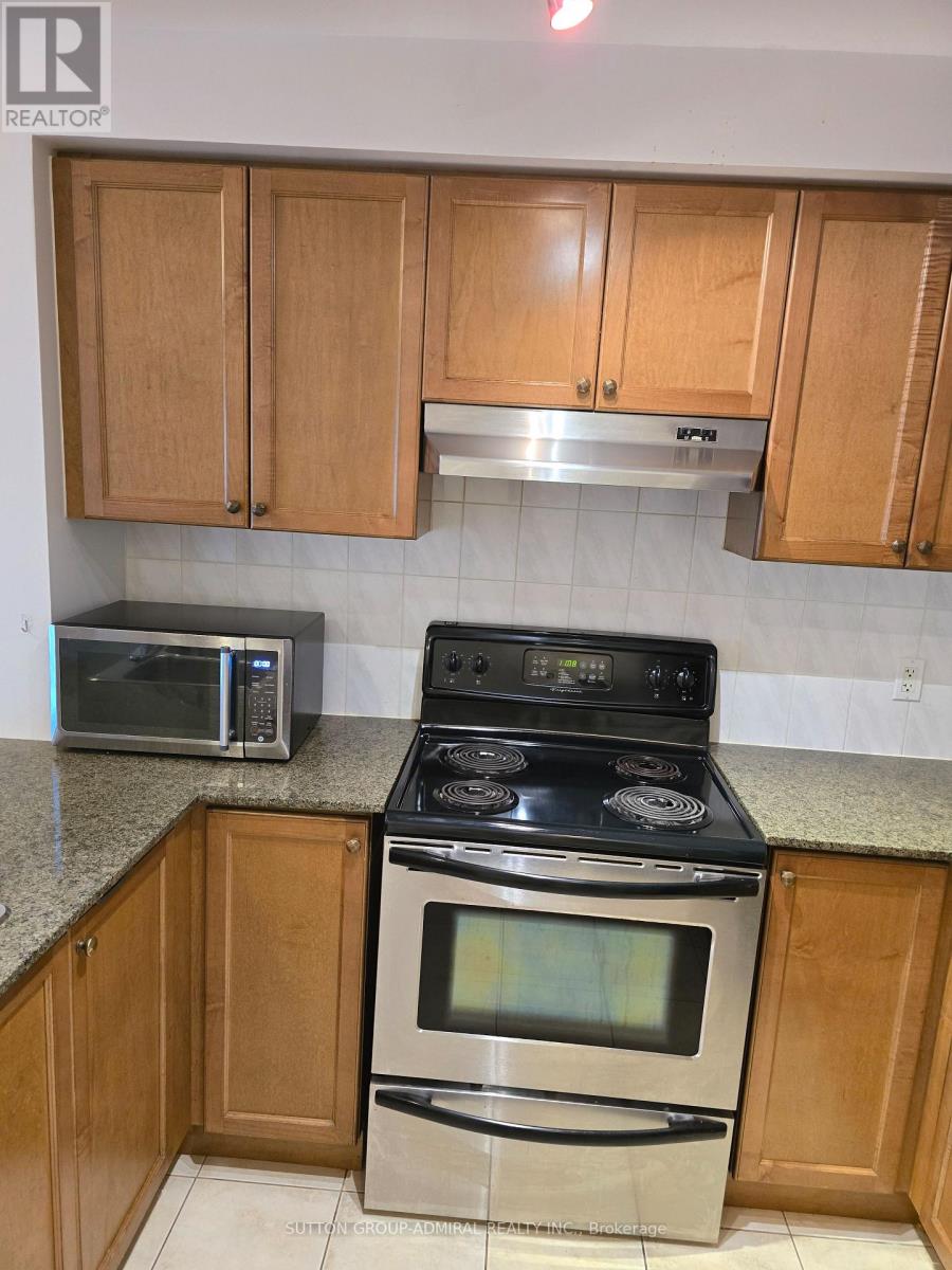 315 - 2 Maison Parc Court, Vaughan, Ontario  L4J 9K4 - Photo 11 - N13724218