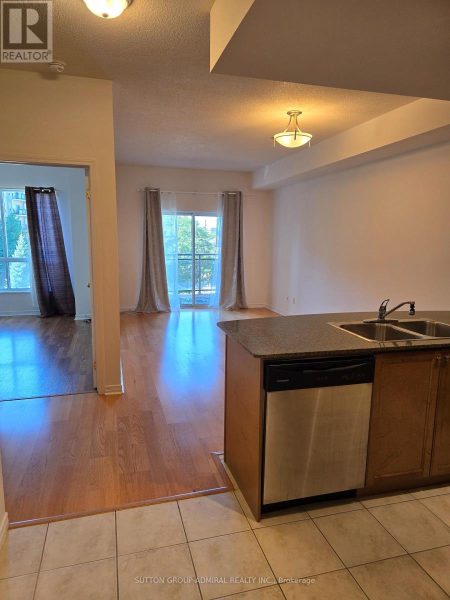 315 - 2 Maison Parc Court, Vaughan, Ontario  L4J 9K4 - Photo 8 - N13724218