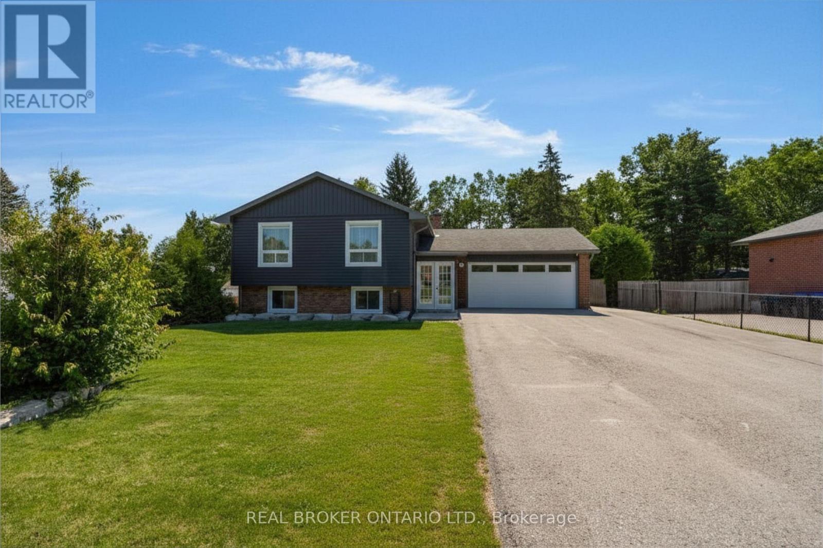 975 Sunnidale Road, Springwater, Ontario  L9X 0T6 - Photo 5 - S13724206