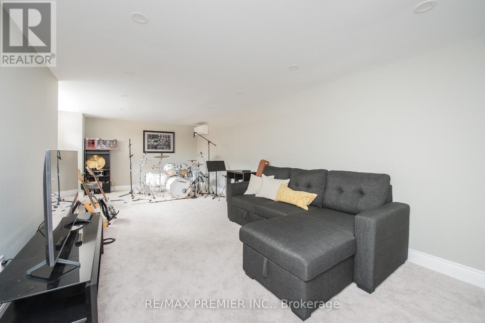 2064 Dickson Road, Mississauga, Ontario  L5B 1Y6 - Photo 44 - W13723862