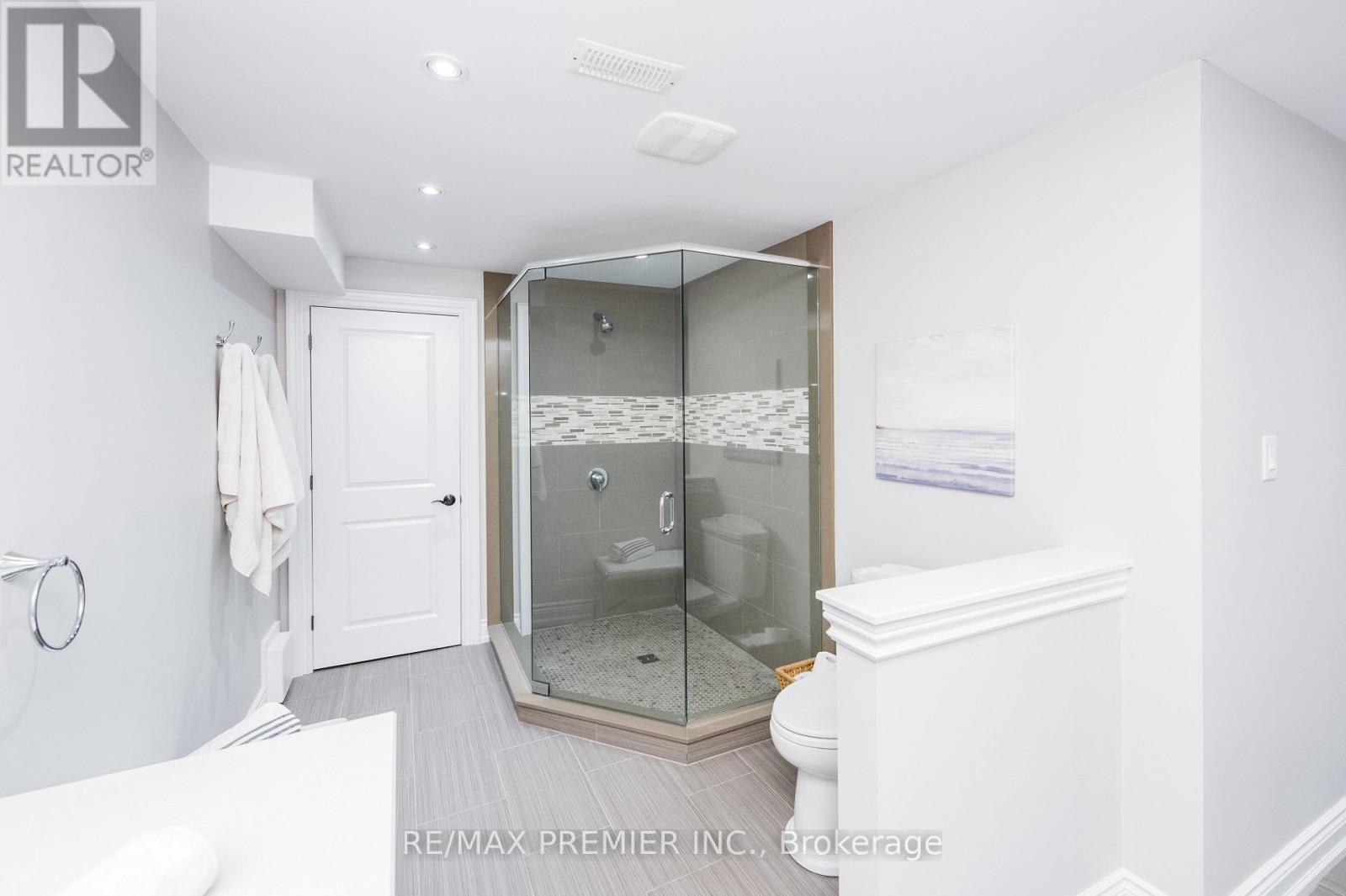 2064 Dickson Road, Mississauga, Ontario  L5B 1Y6 - Photo 48 - W13723862