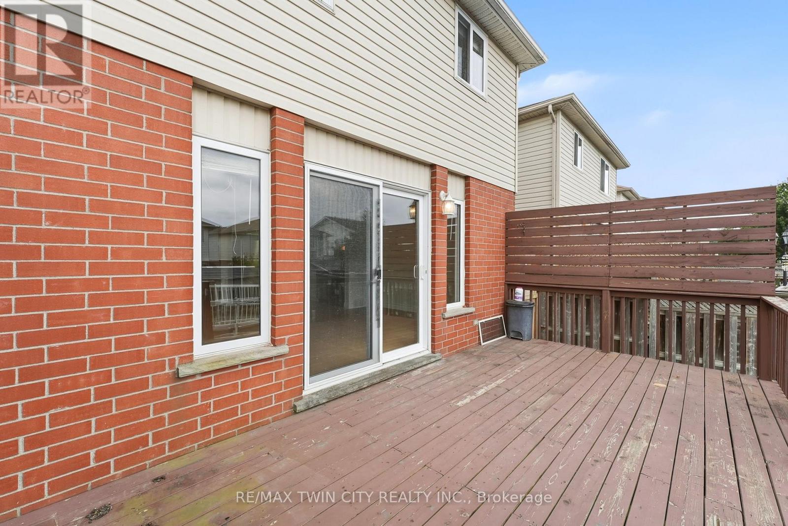 82 Bridlewreath Street, Kitchener, Ontario  N2E 3V6 - Photo 28 - X13708420