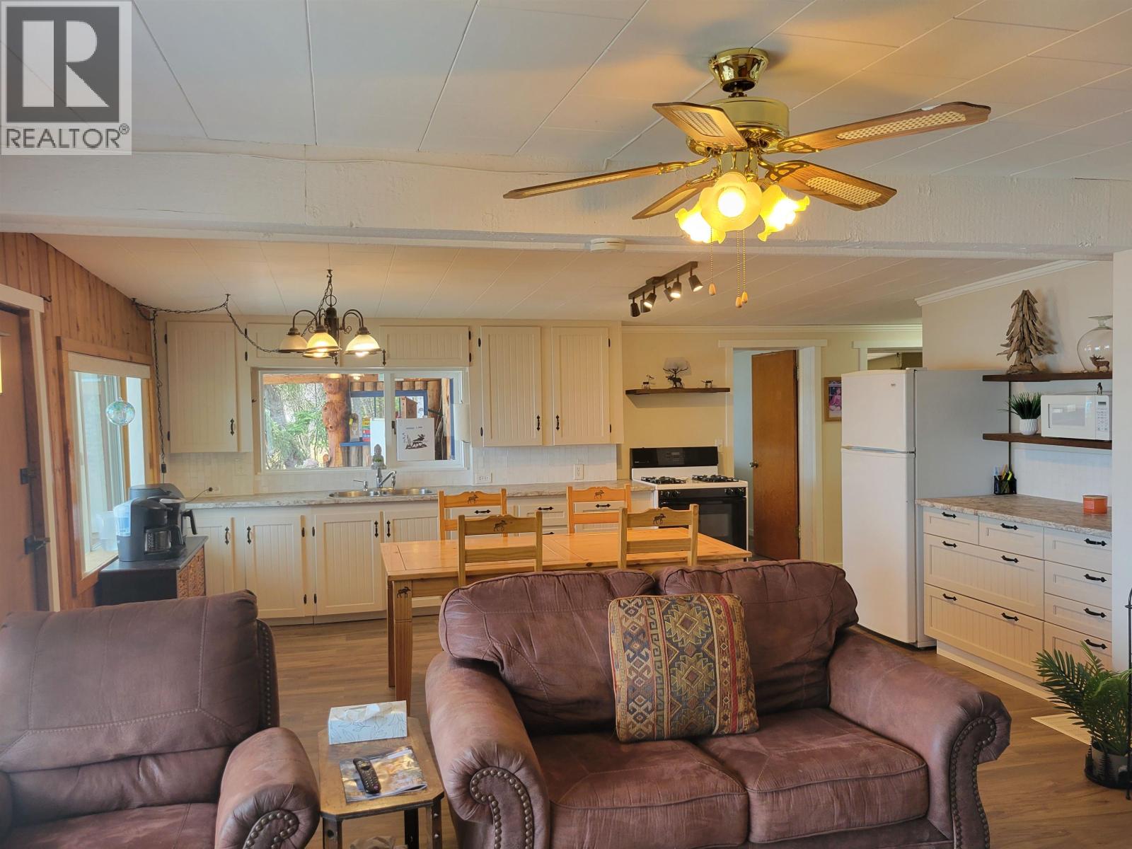 4780 Manca Place, Fraser Lake, British Columbia  V0J 1S0 - Photo 5 - R3093084