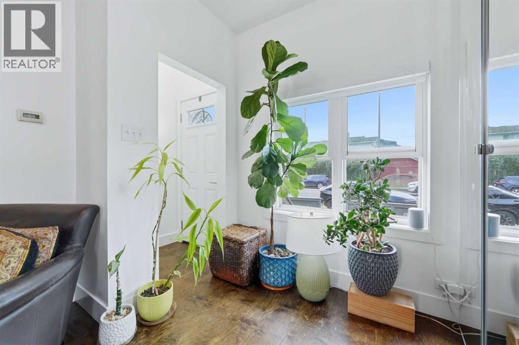 522 8 Avenue Ne, Calgary, Alberta  T2E 0R4 - Photo 3 - A2338804