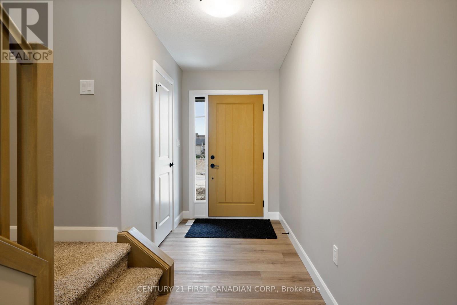 111 Addison Avenue, Lucan Biddulph, Ontario  N0M 2J0 - Photo 2 - X13724262