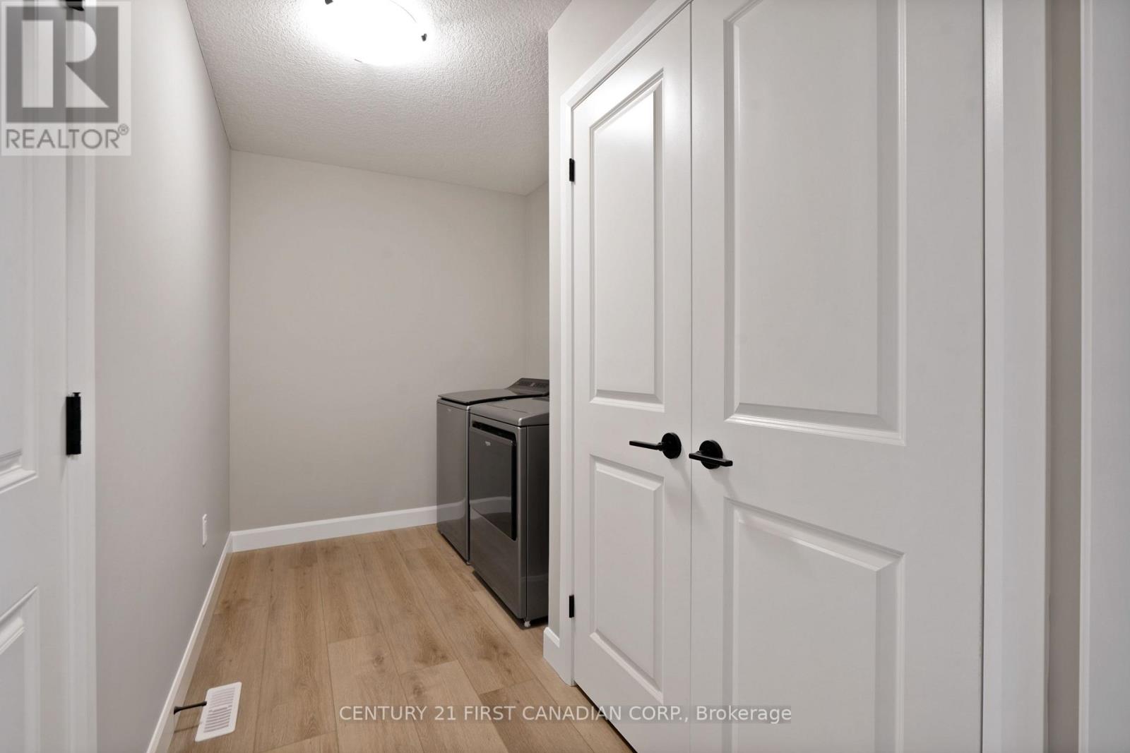 111 Addison Avenue, Lucan Biddulph, Ontario  N0M 2J0 - Photo 23 - X13724262