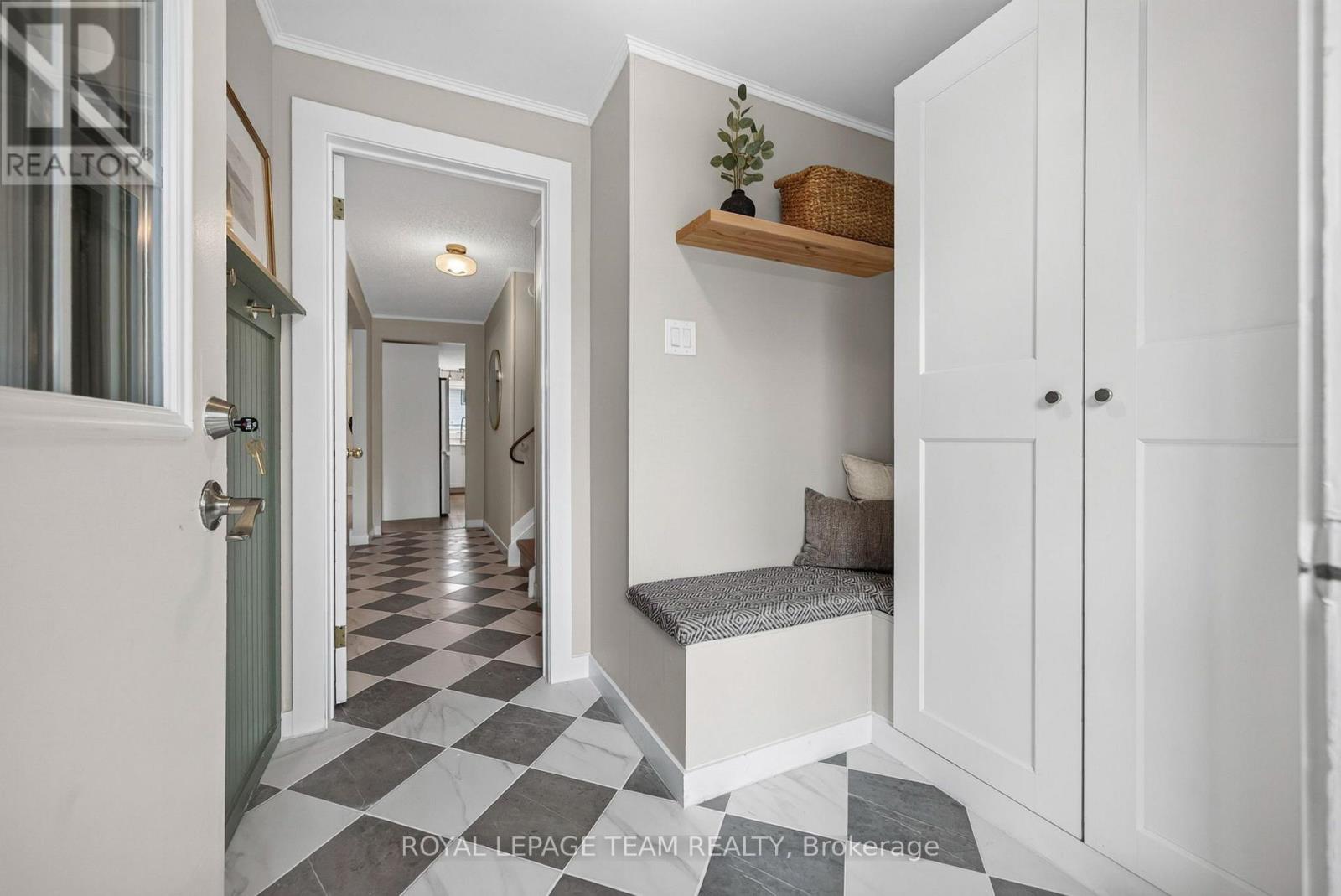 2333 Cotters Crescent, Ottawa, Ontario  K1V 8Y7 - Photo 6 - X13724258