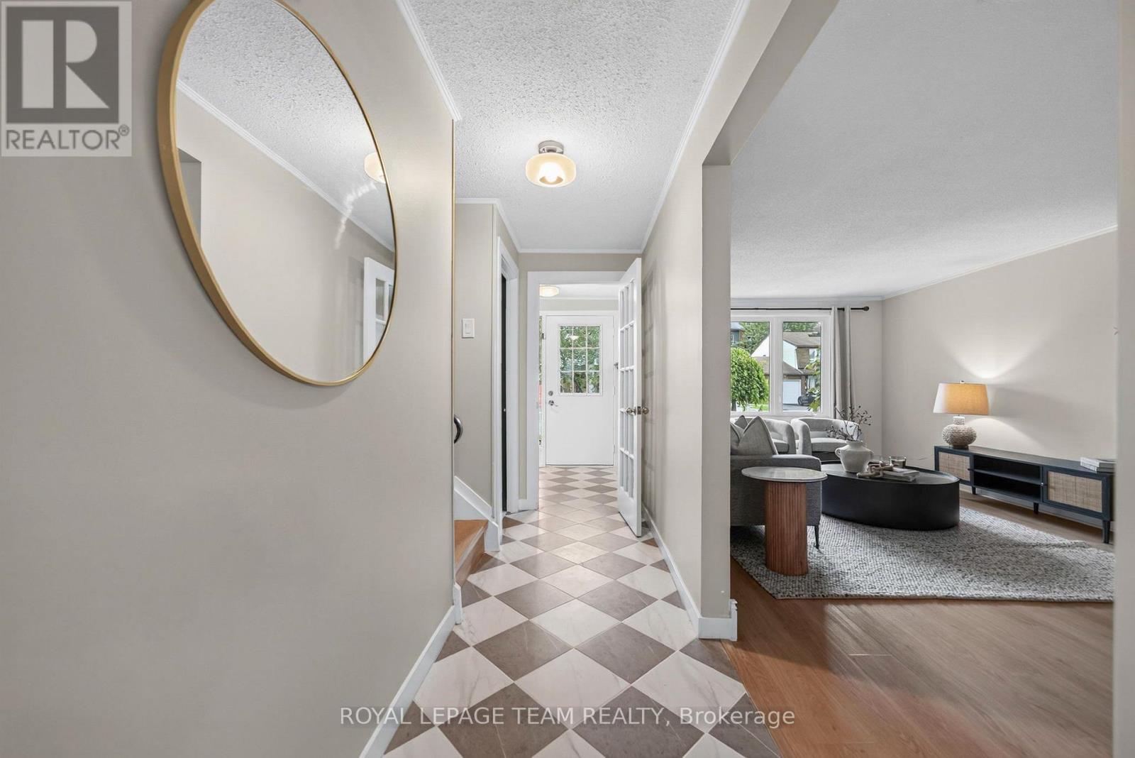 2333 Cotters Crescent, Ottawa, Ontario  K1V 8Y7 - Photo 7 - X13724258