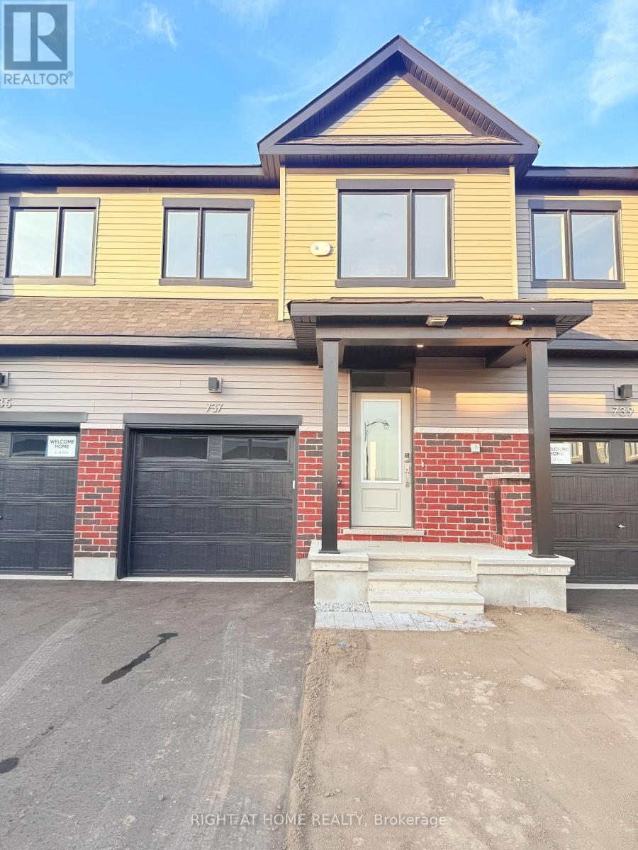 737 Haflinger Row, Ottawa, Ontario K0A 2Z0 - Photo 3 - X13724260