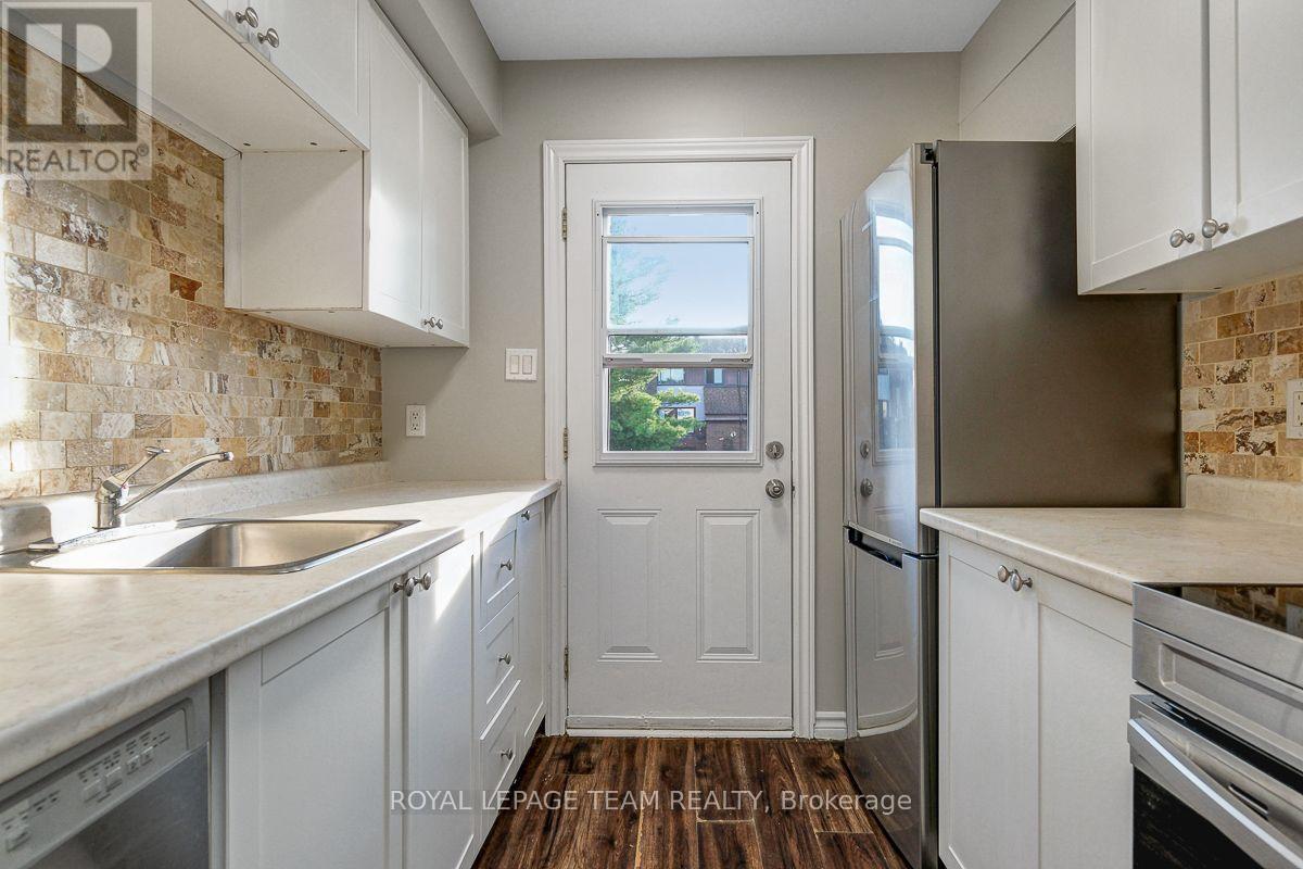 100 - 13 Woodvale Green Drive, Ottawa, Ontario  K2G 4H1 - Photo 17 - X13724284