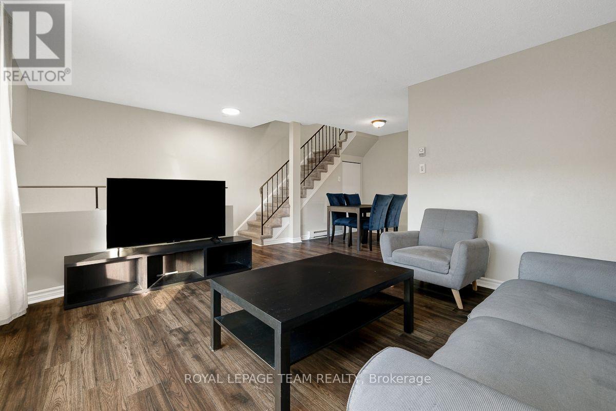 100 - 13 Woodvale Green Drive, Ottawa, Ontario  K2G 4H1 - Photo 9 - X13724284