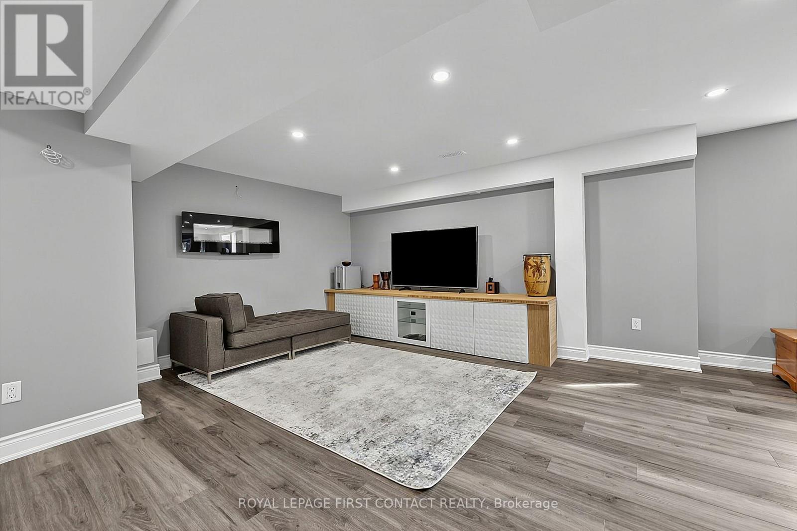 36 Regalia Way, Barrie, Ontario  L4M 7H8 - Photo 34 - S13724266