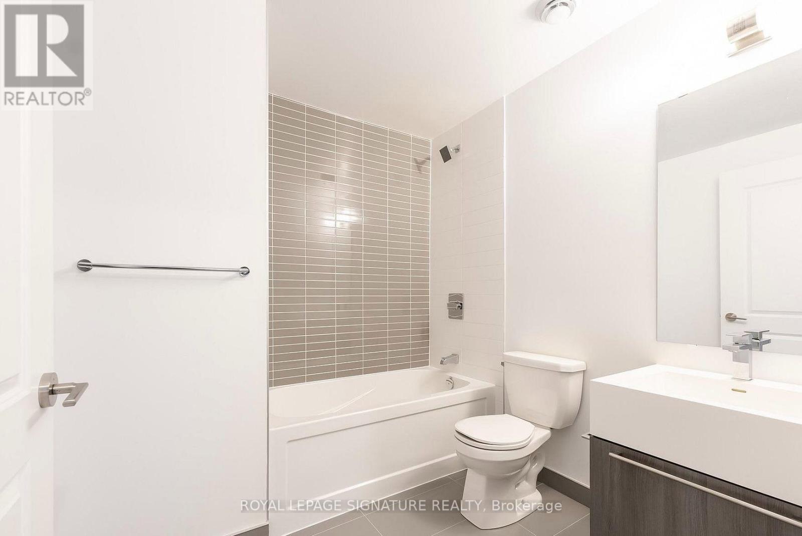 208 - 25 Neighbourhood Lane, Toronto, Ontario  M8Y 0C4 - Photo 7 - W13724268