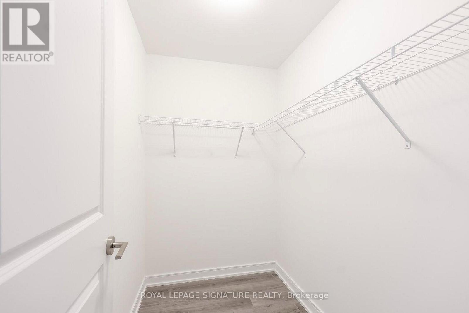 208 - 25 Neighbourhood Lane, Toronto, Ontario  M8Y 0C4 - Photo 9 - W13724268