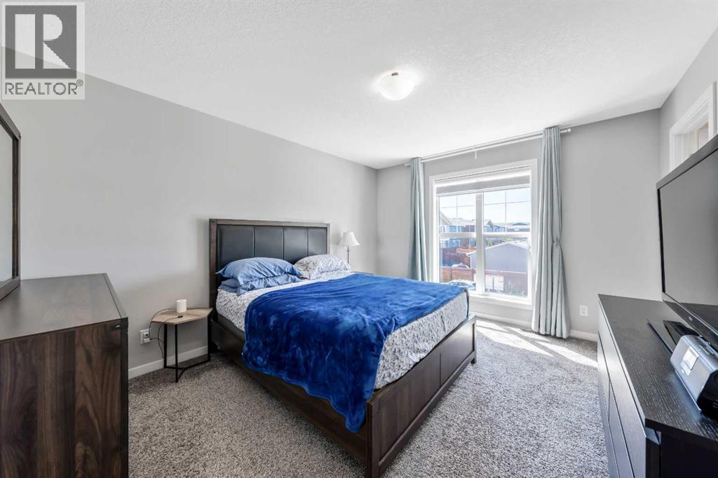 384 Chinook Gate Close SW, Airdrie, Alberta  T4B 4V3 - Photo 15 - A2327469
