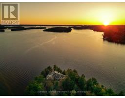 POINT COTTAGE - 1250 WALDMERE ROAD, Bracebridge, Ontario