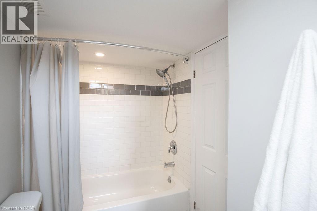 57 Valery Court, Hamilton, Ontario  L9C 2W2 - Photo 39 - 40859199
