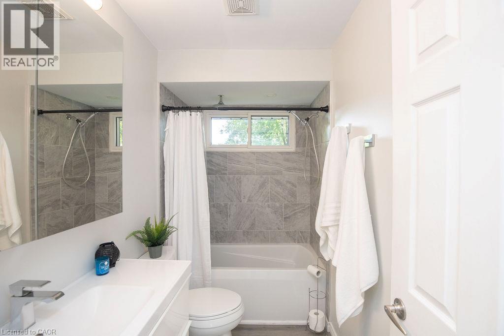 57 Valery Court, Hamilton, Ontario  L9C 2W2 - Photo 31 - 40859199