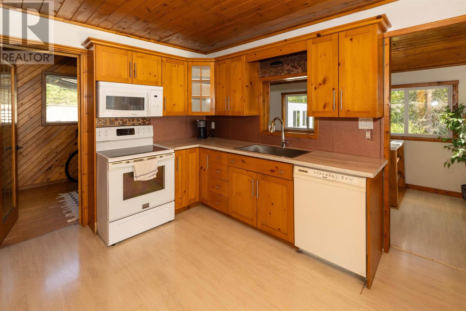 32i One Island Lake Rd N, Thunder Bay, Ontario  P7G 0W4 - Photo 28 - TB2602583