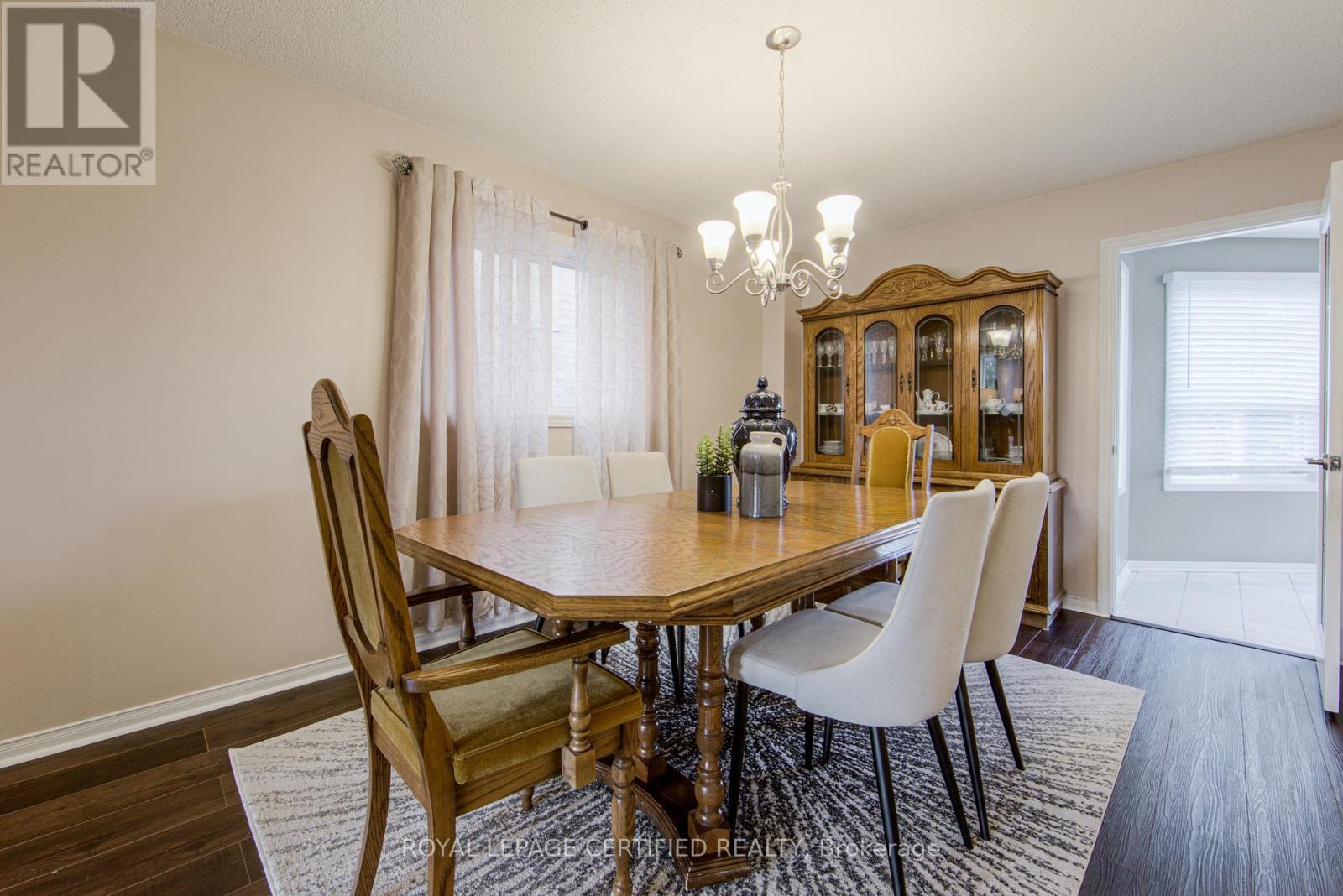 1448 Rose Haven Road, Mississauga, Ontario  L5V 1H1 - Photo 10 - W13724314