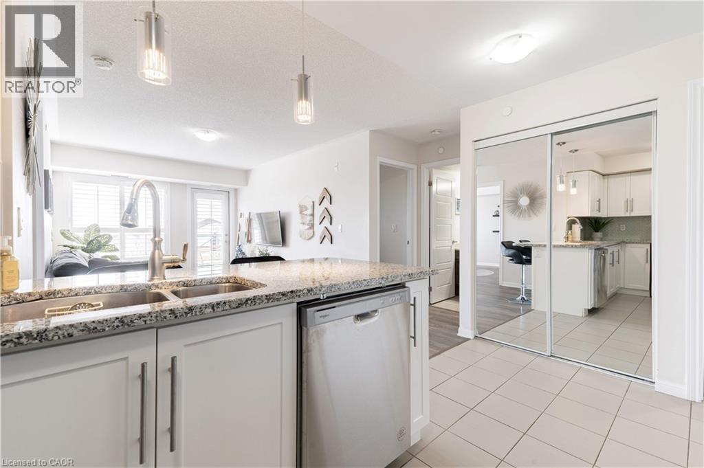 1045 Nadalin Heights Unit# 406, Milton, Ontario  L9T 8R5 - Photo 5 - 40856940