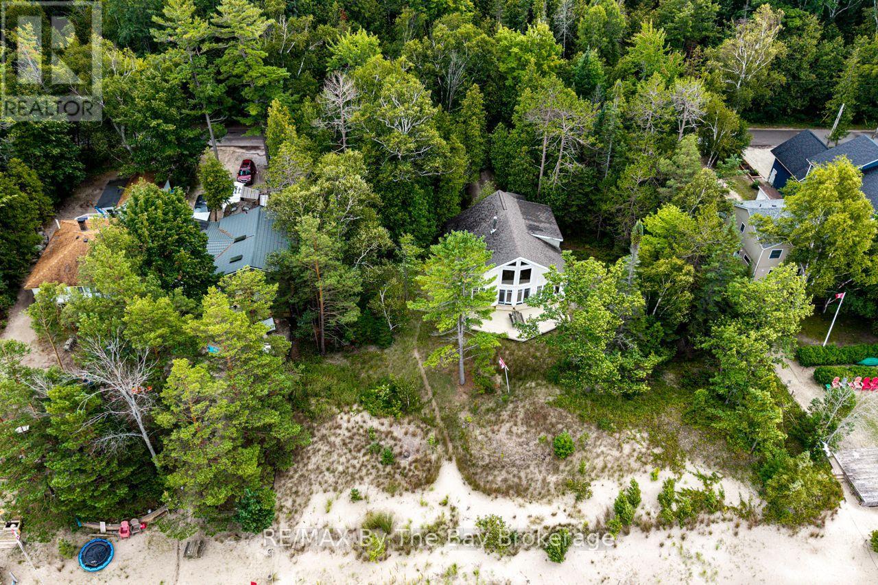 1170 Shore Lane, Wasaga Beach, Ontario  L9Z 1Z8 - Photo 36 - S13724384