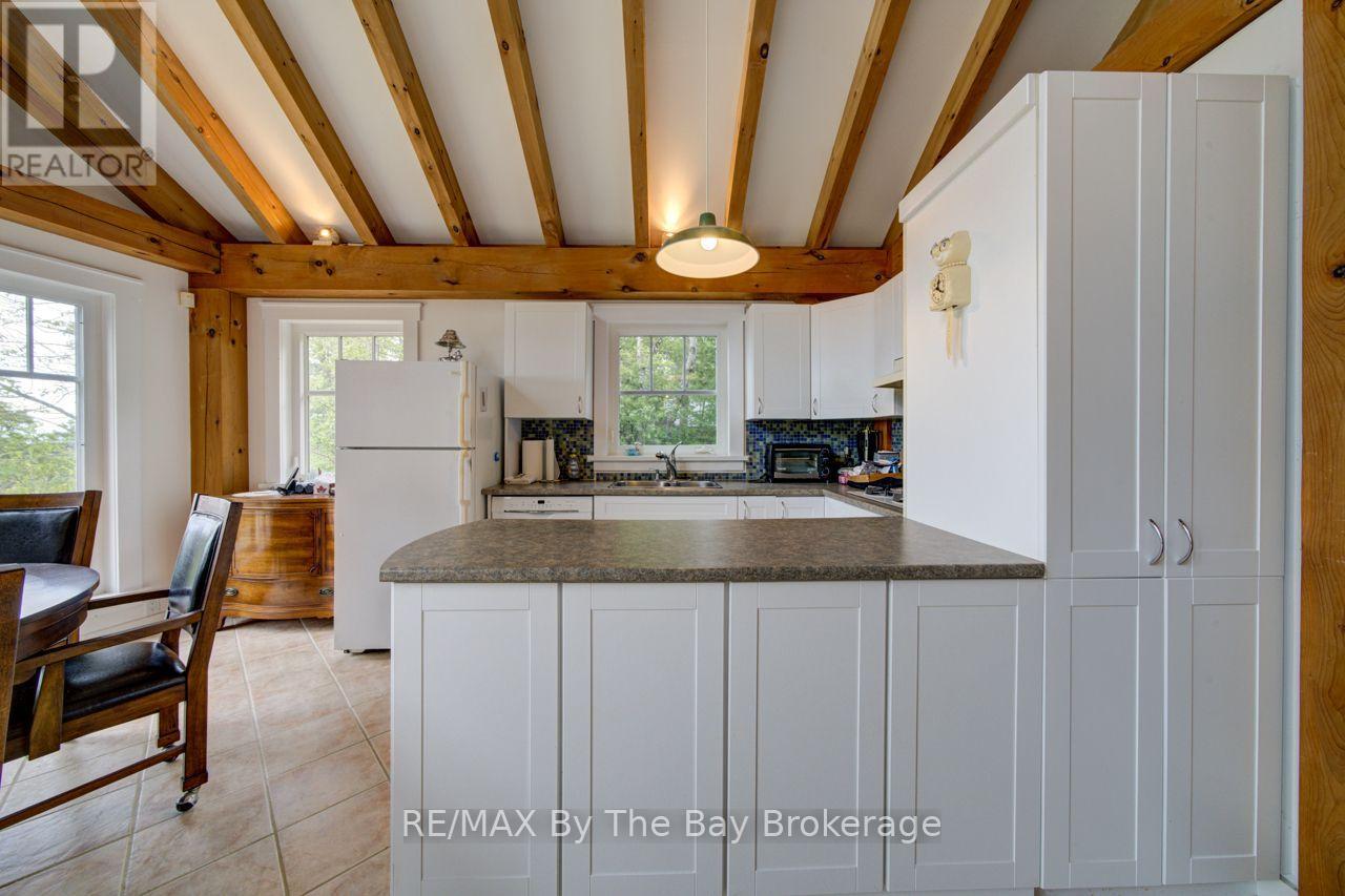 1170 Shore Lane, Wasaga Beach, Ontario  L9Z 1Z8 - Photo 6 - S13724384