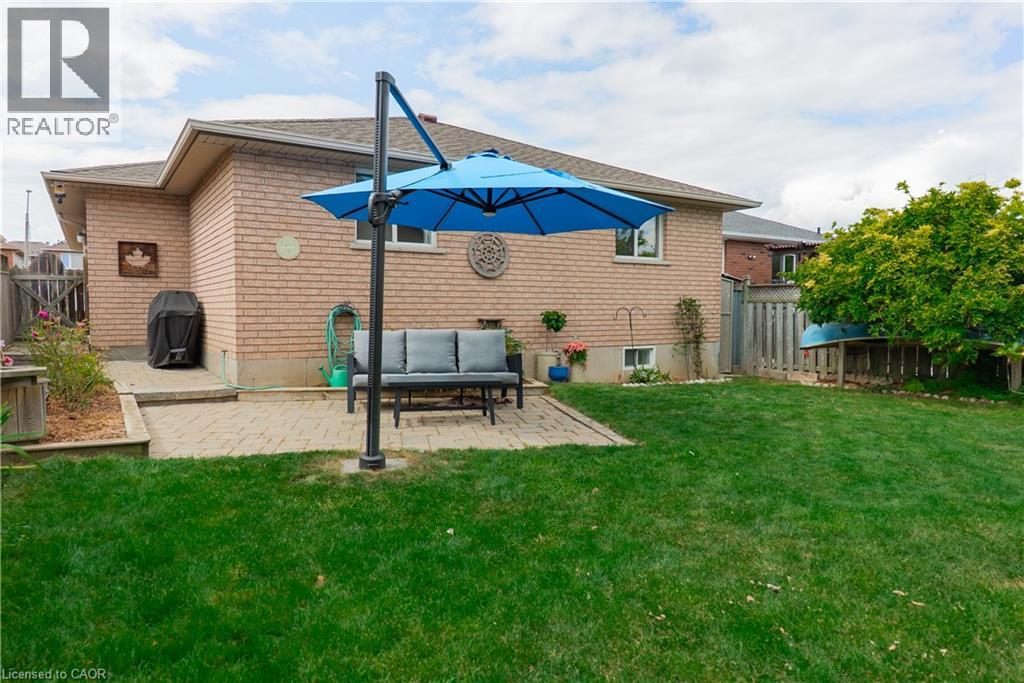 54 Republic Avenue, Hamilton, Ontario  L9B 2G7 - Photo 26 - 40859175