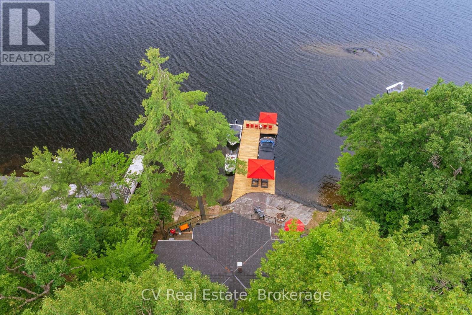 776 Eileen Gowan Island, Bracebridge, Ontario  P1L 1X6 - Photo 2 - X13724348