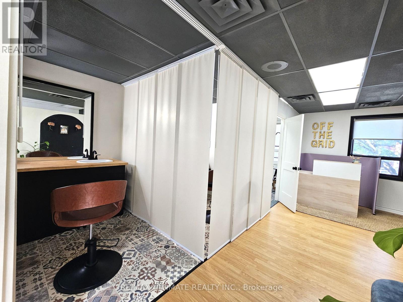 2007a Yonge Street, Toronto, Ontario  M4S 1Z8 - Photo 10 - C13724322