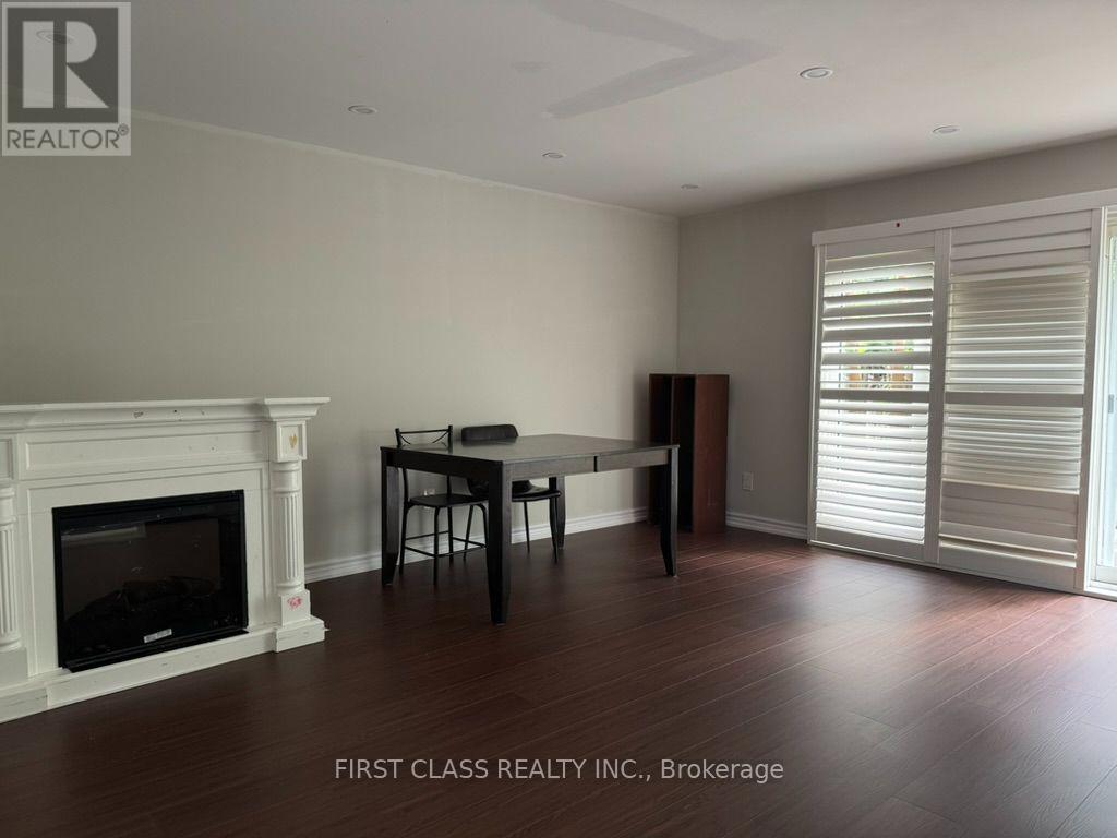 53 Hollyberry Trail, Toronto (Hillcrest Village), Ontario  M2H 2N9 - Photo 3 - C13724344