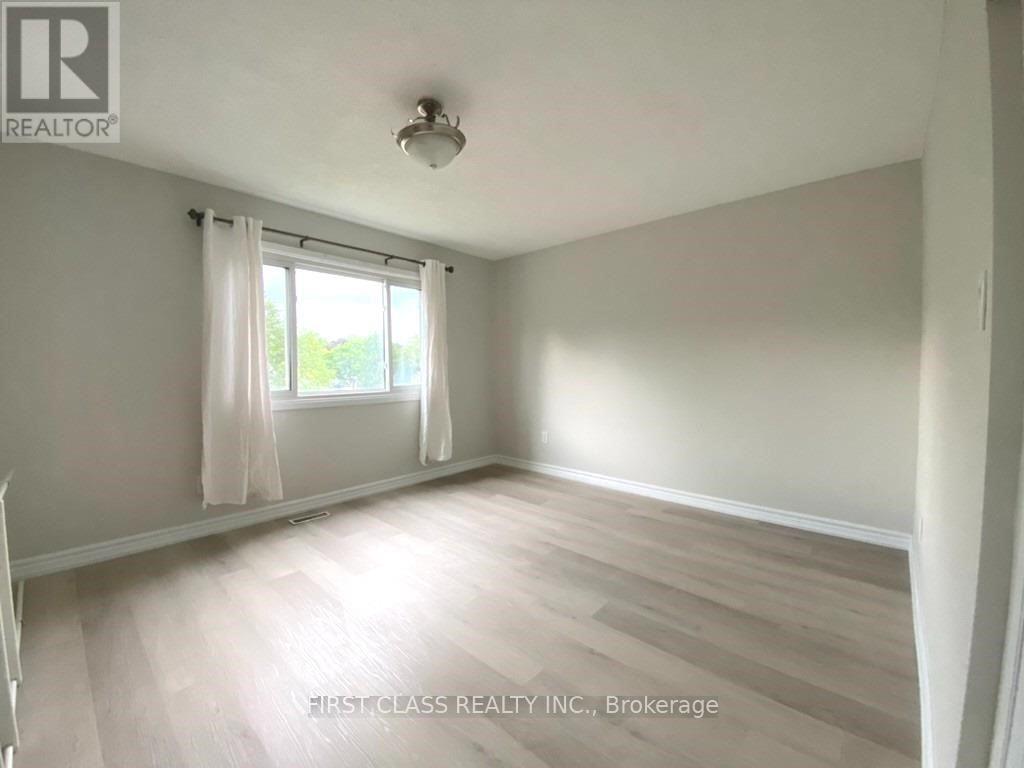 53 Hollyberry Trail, Toronto (Hillcrest Village), Ontario  M2H 2N9 - Photo 5 - C13724344