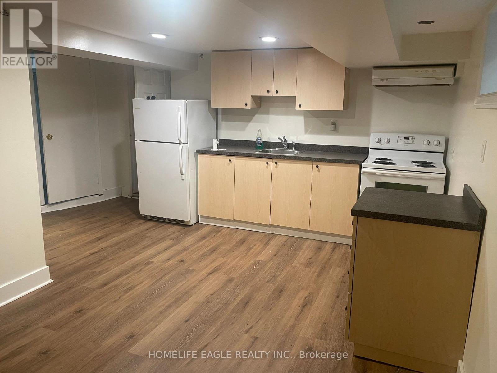 LOWER LEVEL - 1277 BROADVIEW AVENUE, Toronto, Ontario