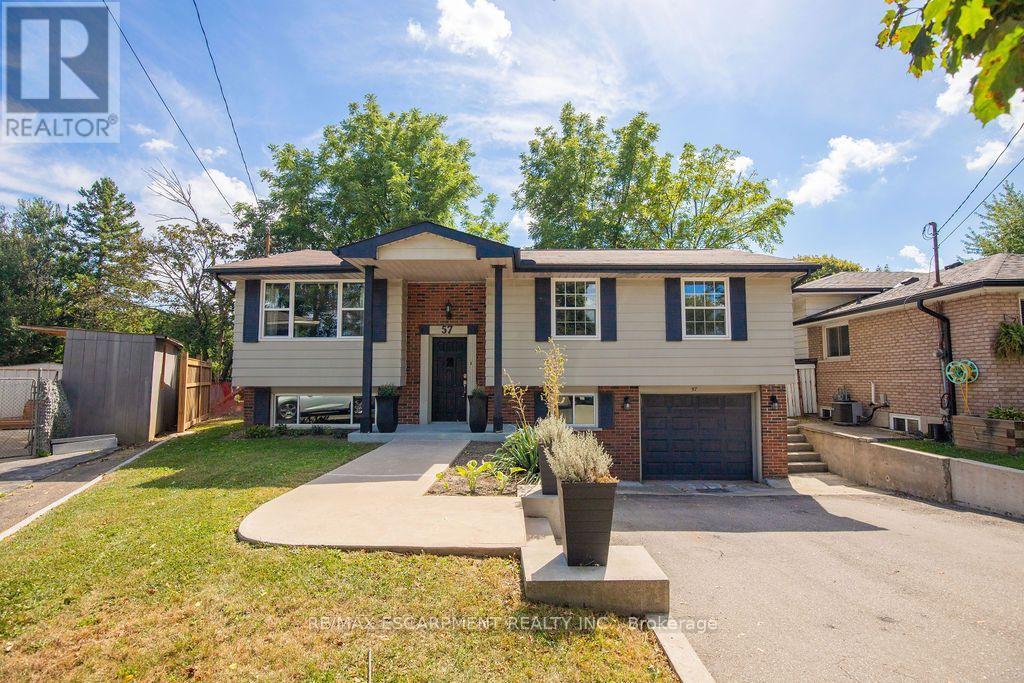 57 Valery Court, Hamilton, Ontario L9C 2W2 - Photo 2 - X13724364