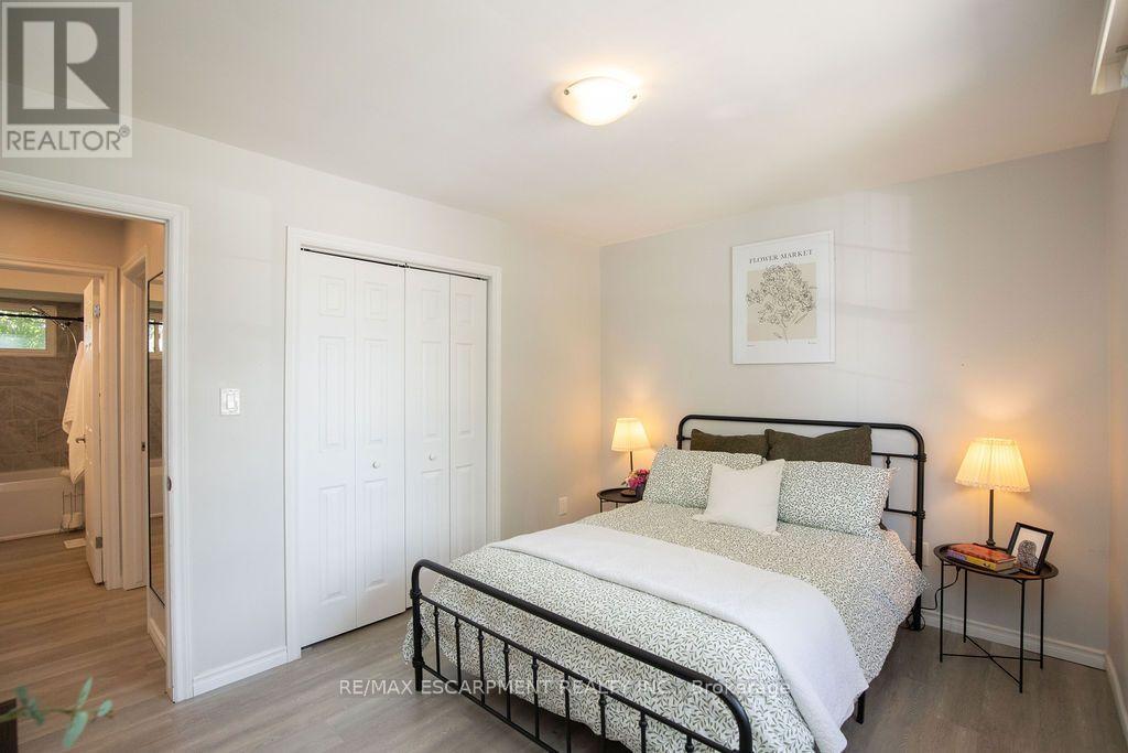 57 Valery Court, Hamilton, Ontario L9C 2W2 - Photo 36 - X13724364