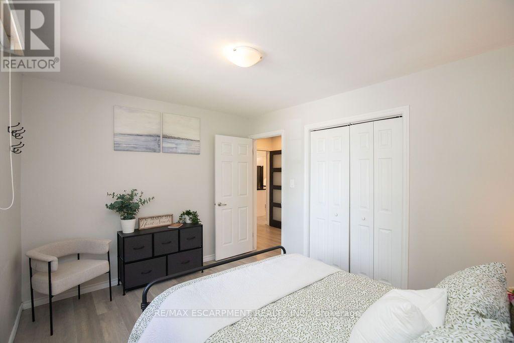 57 Valery Court, Hamilton, Ontario L9C 2W2 - Photo 37 - X13724364
