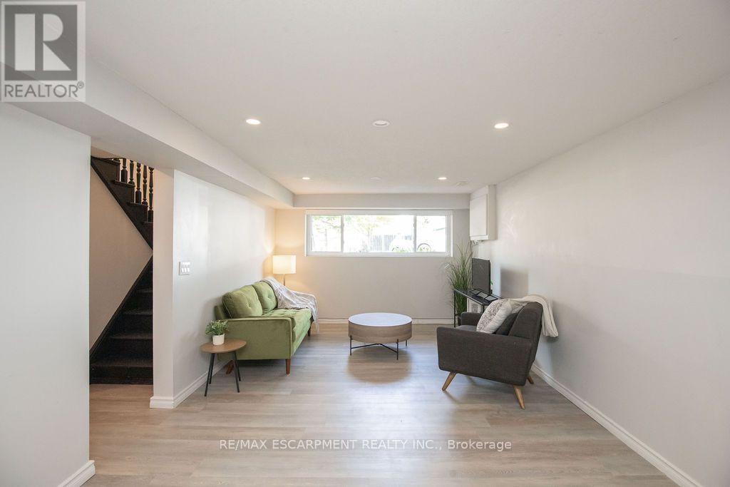 57 Valery Court, Hamilton, Ontario L9C 2W2 - Photo 45 - X13724364