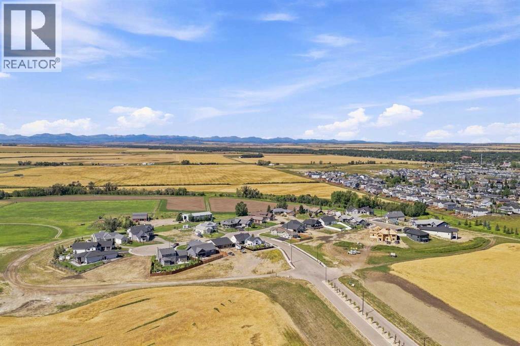 243 Red Tail Ridge SE, High River, Alberta  T1V 0J8 - Photo 5 - A2340391