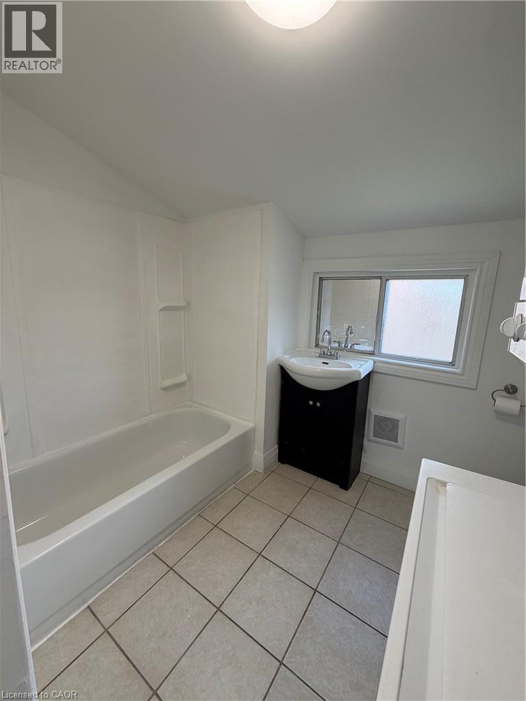 76 Avenue Road, Cambridge, Ontario  N1R 1C1 - Photo 14 - 40856069