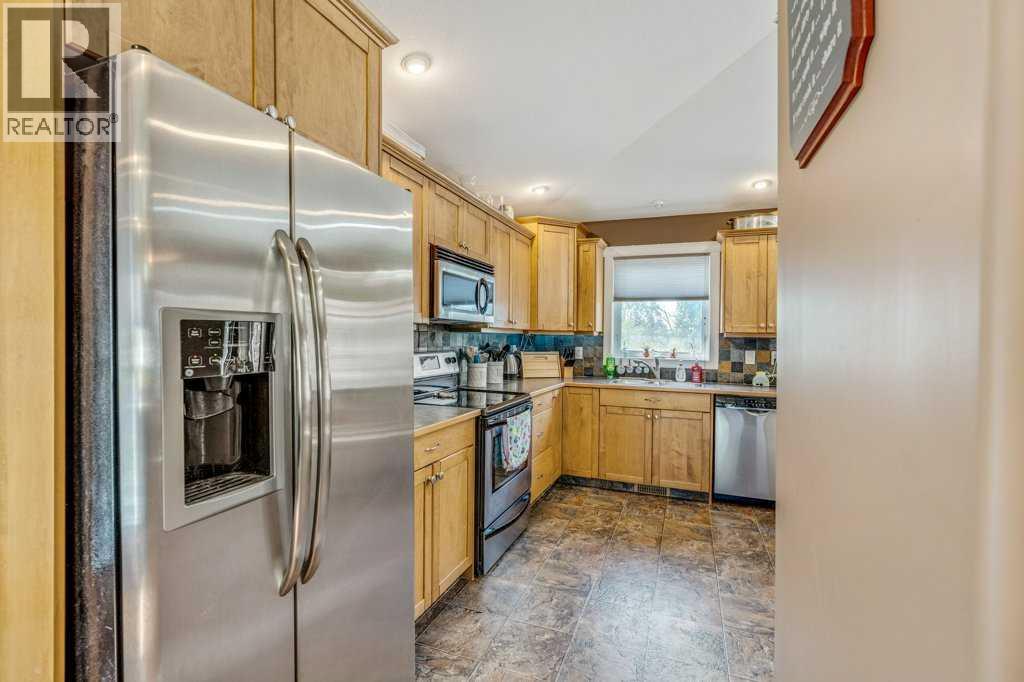 706 Centennial Avenue, Nobleford, Alberta  T0L 1S0 - Photo 7 - A2341042