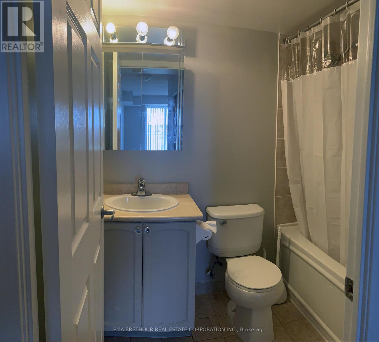609 - 11 Oneida Crescent, Richmond Hill, Ontario L4B 0A1 - Photo 16 - N13724390