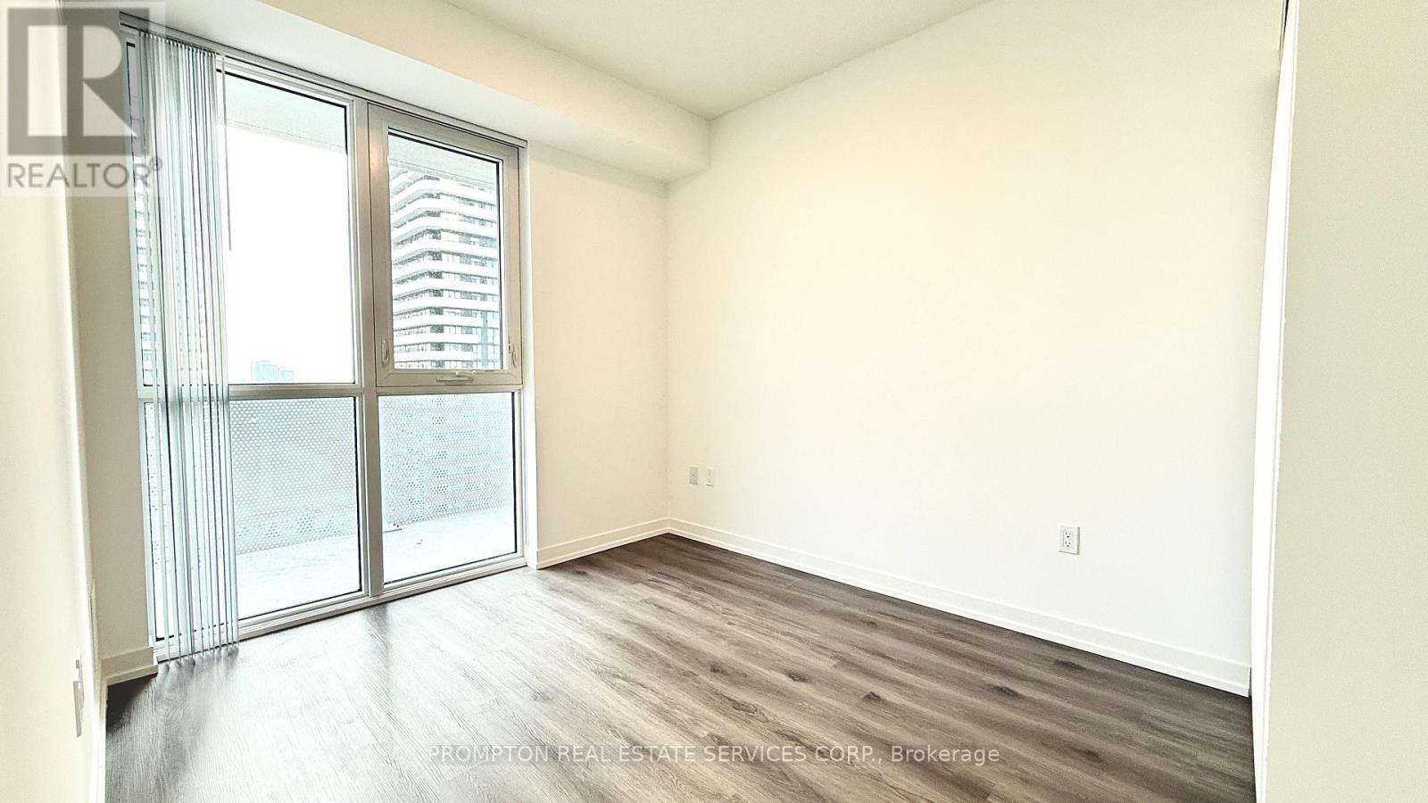 3002 - 28 Interchange Way, Vaughan, Ontario L4K 0P8 - Photo 10 - N13724400