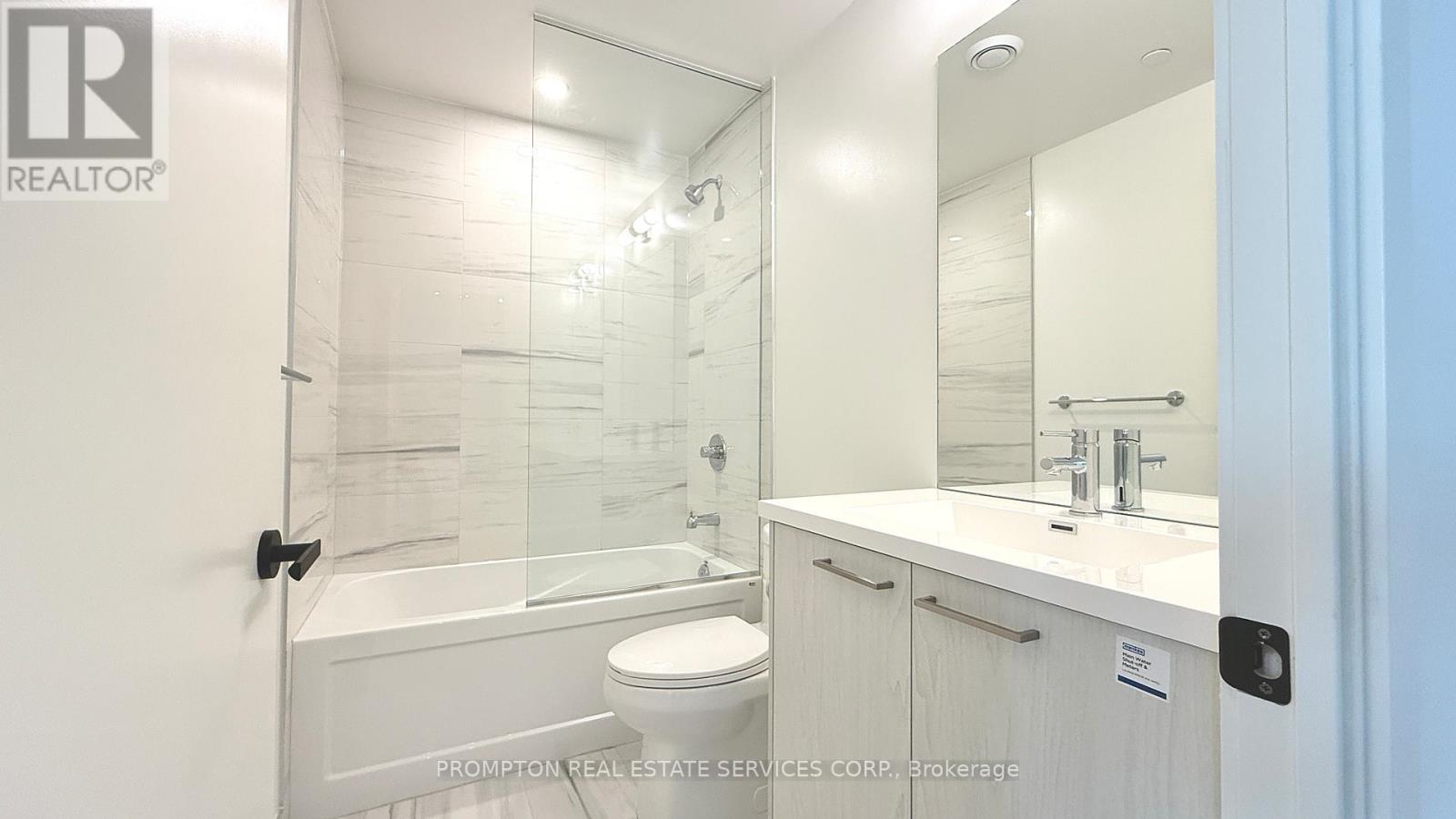 3002 - 28 Interchange Way, Vaughan, Ontario L4K 0P8 - Photo 15 - N13724400